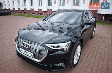Audi e-tron  2019