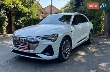 Audi e-tron  2020