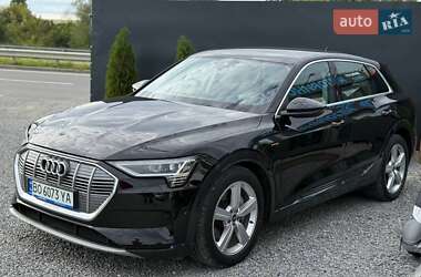 Audi e-tron  2021
