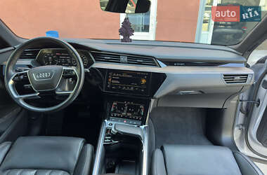 Audi e-tron  2020