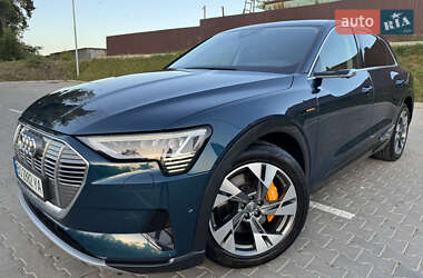 Audi e-tron  2019