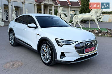 Audi e-tron  2023