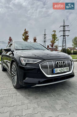Audi e-tron  2019