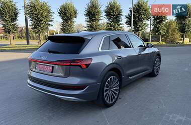 Audi e-tron  2020