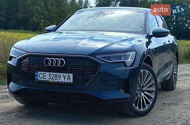 Audi e-tron  2021