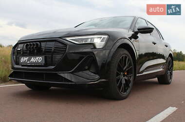 Audi e-tron  2023