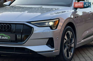 Позашляховик / Кросовер Audi e-tron 2022 в Мукачевому