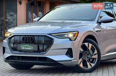 Позашляховик / Кросовер Audi e-tron 2022 в Мукачевому