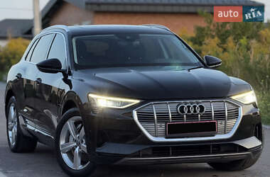 Audi e-tron  2019
