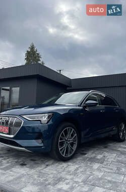 Audi e-tron  2020