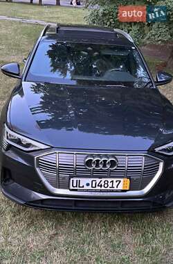 Audi e-tron  2020
