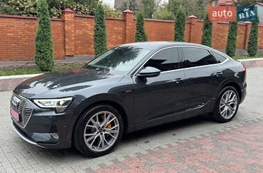 Audi e-tron  2023