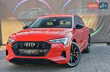 Audi e-tron  2021