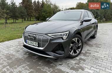 Audi e-tron  2021