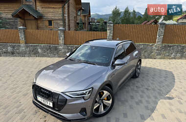 Audi e-tron  2019