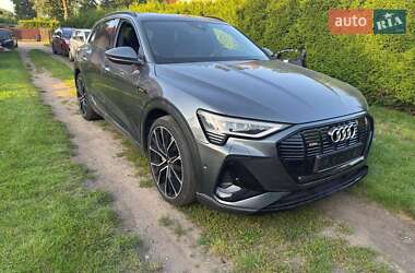 Audi e-tron  2019