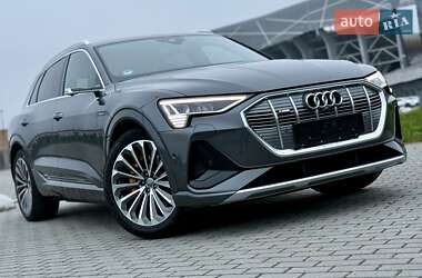 Audi e-tron  2020