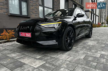 Audi e-tron  2019