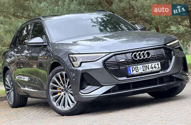Audi e-tron  2020