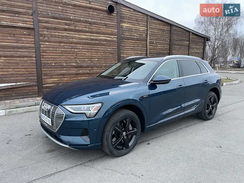 Audi e-tron