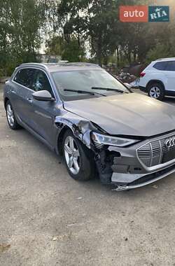 Audi e-tron 2019