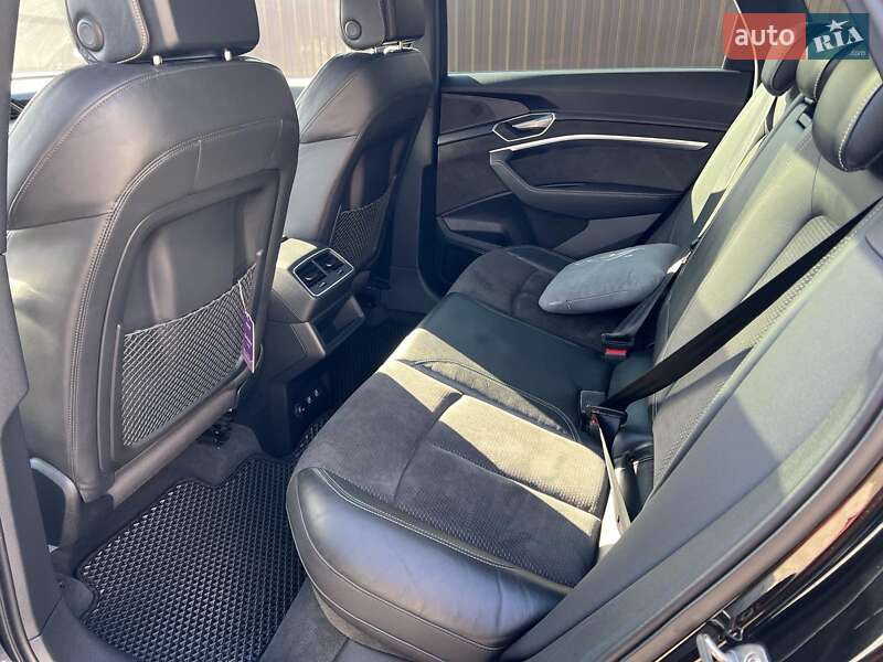 Внедорожник / Кроссовер Audi e-tron 2019 в Ковеле фото 22 Внедорожник / Кроссовер Audi e-tron 2019 в Ковеле