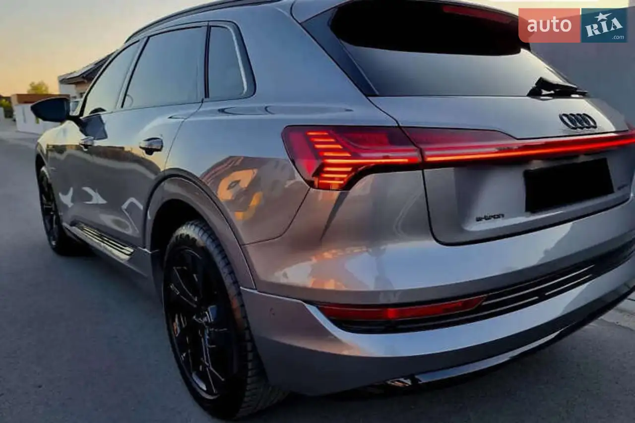 2021 Audi e-tron - мініатюра 5