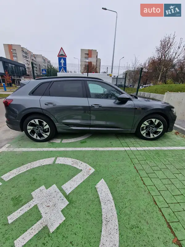 Audi e-tron 2020