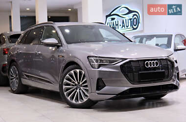 Audi e-tron  2020