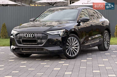Audi e-tron  2022