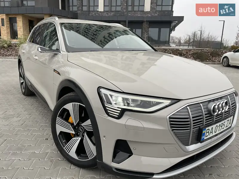 Audi e-tron 2018