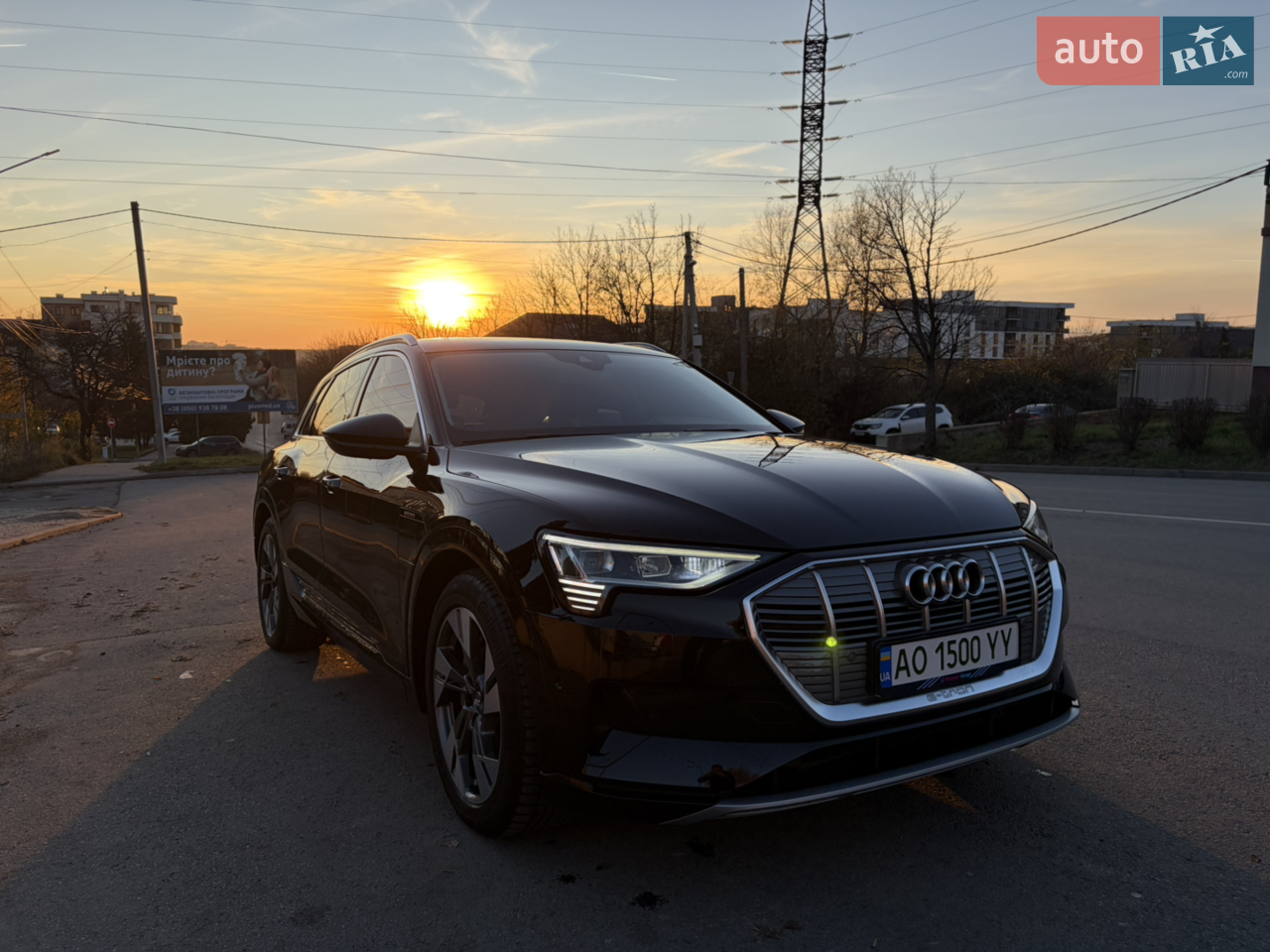 2019 Audi e-tron - мініатюра 2