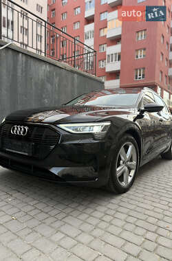Audi e-tron  2020
