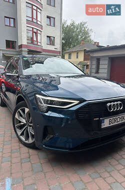 Audi e-tron  2019