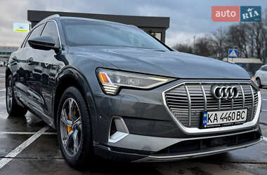 Audi e-tron  2019