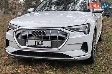 Audi e-tron  2019