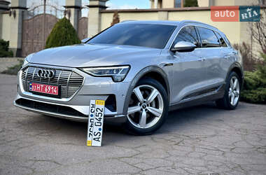 Audi e-tron  2020