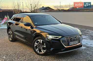 Audi e-tron  2020
