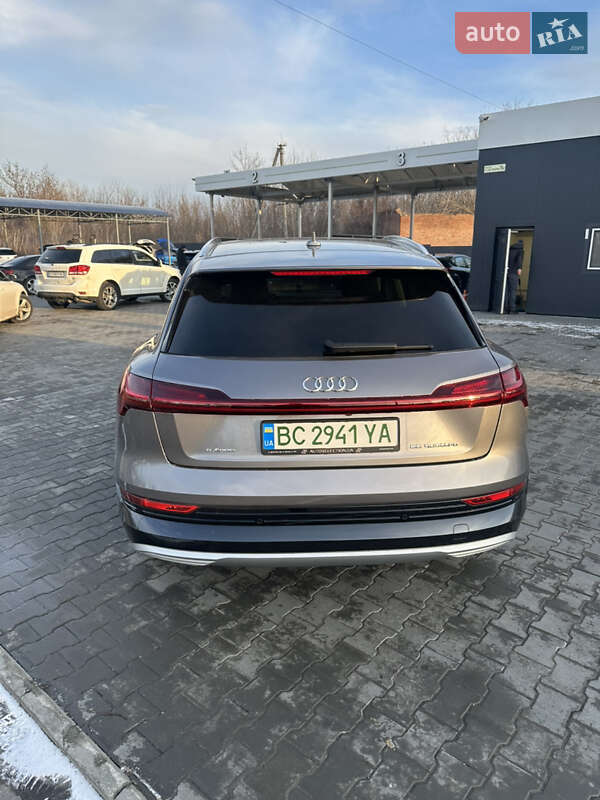Позашляховик / Кросовер Audi e-tron 2019 в Полтаві фото 12 Позашляховик / Кросовер Audi e-tron 2019 в Полтаві
