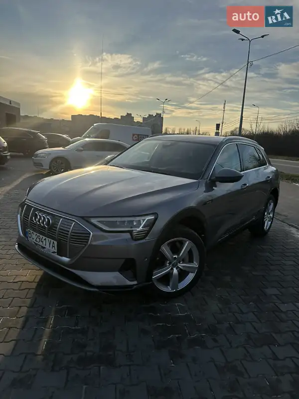 Audi e-tron