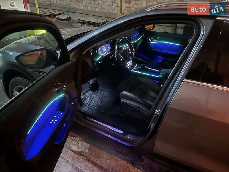 Позашляховик / Кросовер Audi e-tron 2019 в Полтаві фото 19 Позашляховик / Кросовер Audi e-tron 2019 в Полтаві