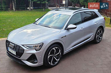 Audi e-tron  2020