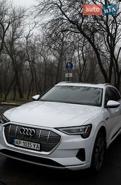 Audi e-tron  2019