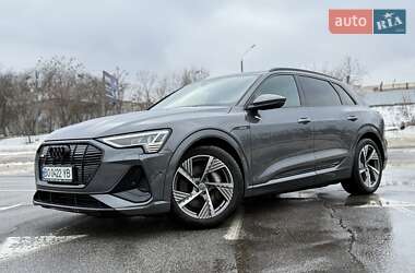 Audi e-tron  2022
