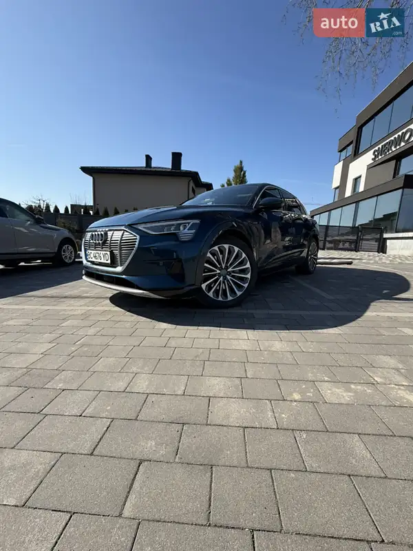 Audi e-tron