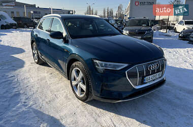 Audi e-tron  2020