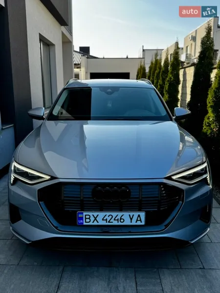 Audi e-tron