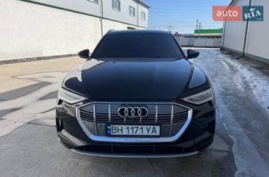 Audi e-tron  2020