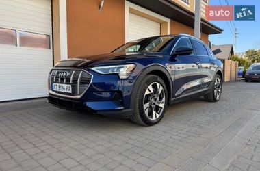 Audi e-tron  2020