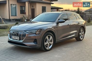 Audi e-tron  2020